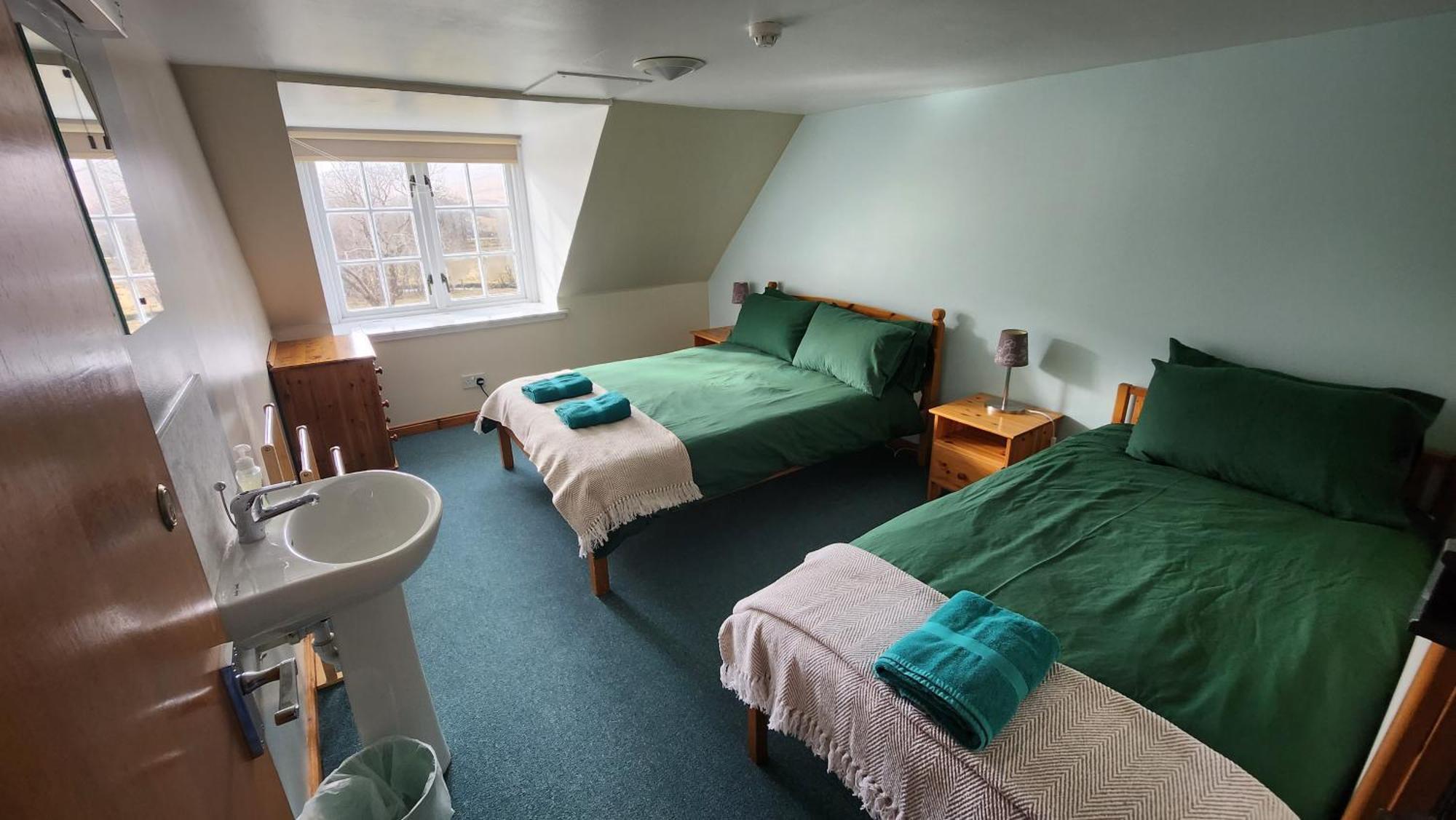 Inchnadamph Explorers Lodge Экстерьер фото