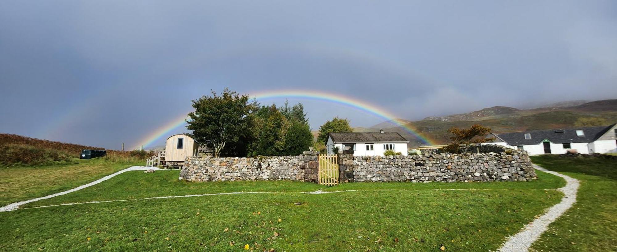 Inchnadamph Explorers Lodge Экстерьер фото