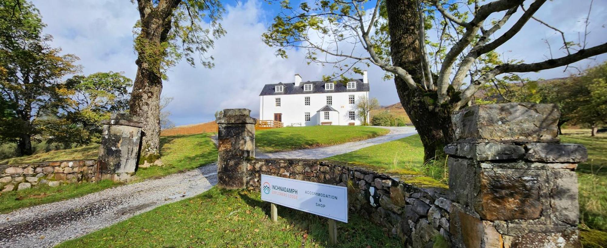 Inchnadamph Explorers Lodge Экстерьер фото